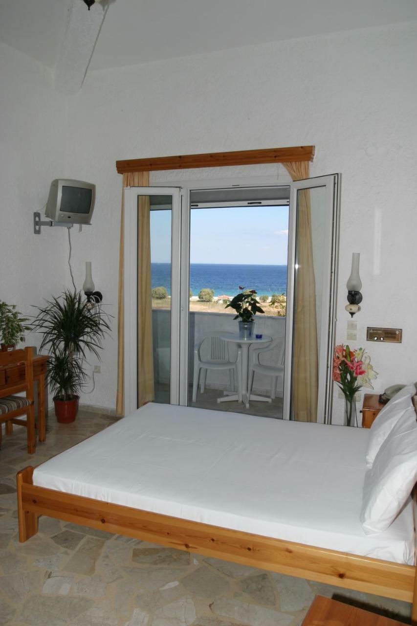 Kedros Hotel Samos Island Exterior photo